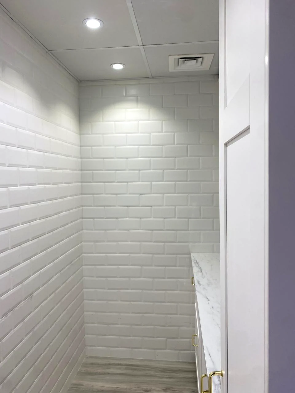 Interior Tiling & Joinery